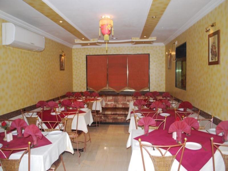 Oyo 17332 Hotel Nana'S Daman Dış mekan fotoğraf