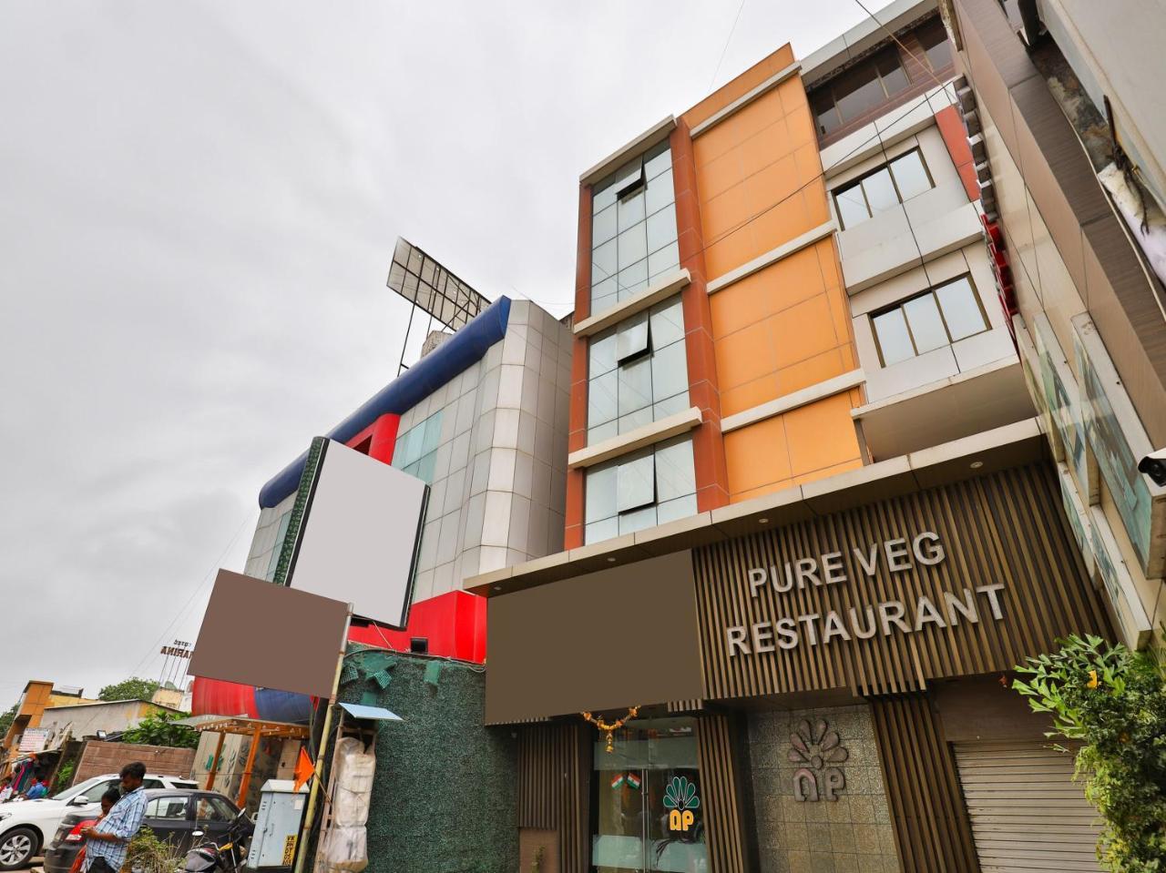 Oyo 17332 Hotel Nana'S Daman Dış mekan fotoğraf