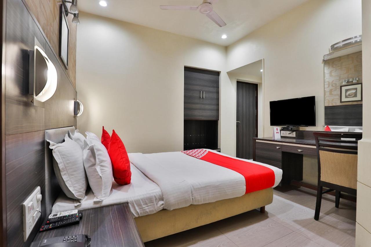Oyo 17332 Hotel Nana'S Daman Dış mekan fotoğraf