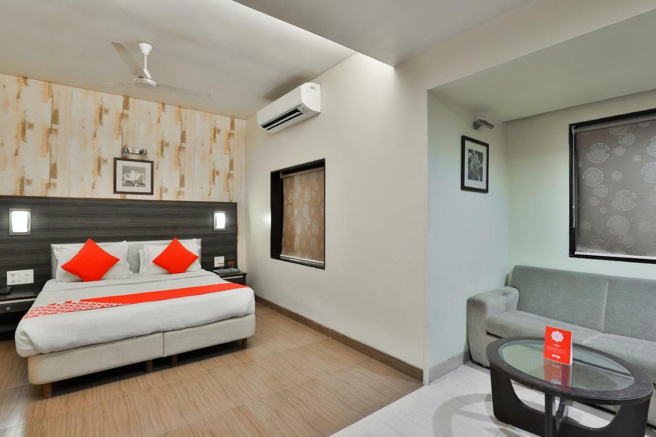 Oyo 17332 Hotel Nana'S Daman Dış mekan fotoğraf